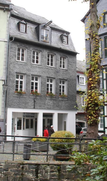 Fewo 1 Im Ehemaligen Geschenkehaus Apartman Monschau Kültér fotó